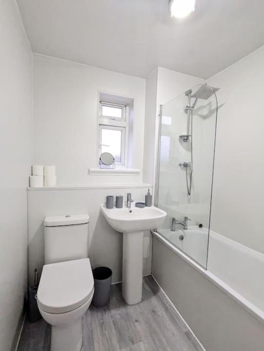 3 Bedroom Apartment Sleeps 8 EDI Eksteriør bilde